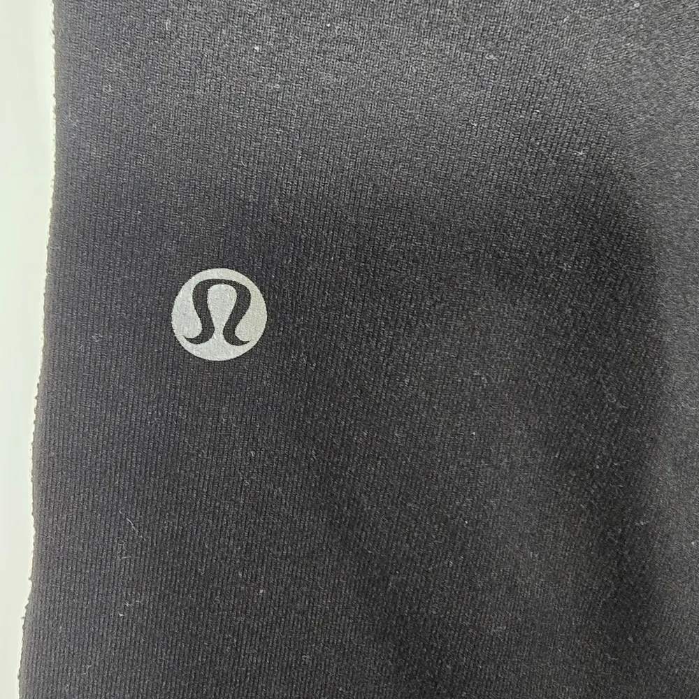 Lululemon Womens Black Cropped Wider Leg Yoga Pants Colorful Waistband Size 6